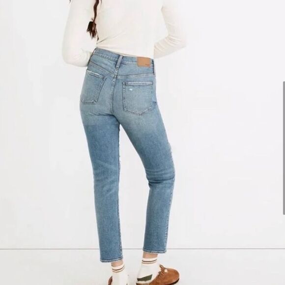 Madewell The Curvy Perfect Vintage Jean Denman Was Ripped Edition - Picture 4 of 13